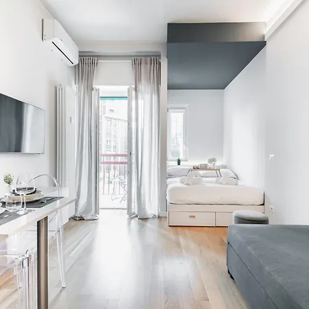 Easylife - Modern In The Heart Of Navigli * 밀라노